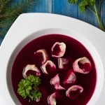 Burokėlių sriuba su kiaulienos šonkauliais